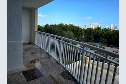 1755 E Hallandale Beach Blvd #305E, Hallandale Beach, FL 33009 - Photo 14