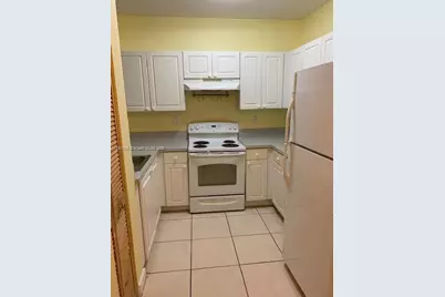 1300 NE 109th St #202, Miami, FL 33161 - Photo 2
