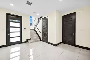 15481 NW 91st Ct, Miami Lakes, FL 33018 - Photo 44