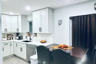 816 NW 8th St, Florida City, FL 33034 - Photo 1