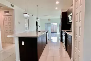 7805 NW 104th Ave, Doral, FL 33178 - Photo 12