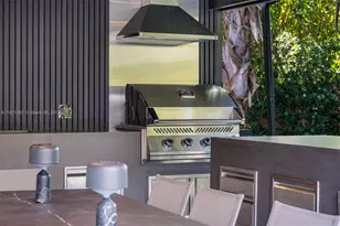 10618 NE 11th Ct, Miami Shores, FL 33138 - Photo 14