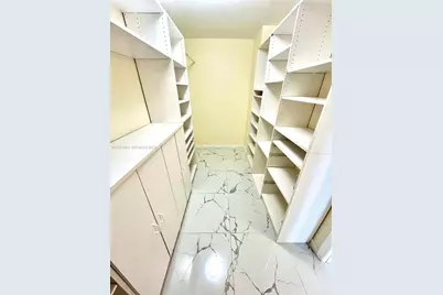 4000 Towerside Ter #1709, Miami, FL 33138 - Photo 18