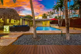 2130 NE 122nd Rd, North Miami, FL 33181 - Photo 36