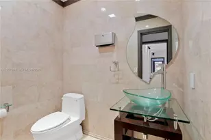 2130 NE 122nd Rd, North Miami, FL 33181 - Photo 10