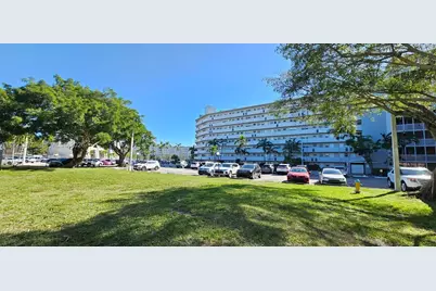 1670 NE 191st St #115-3, Miami, FL 33179 - Photo 44