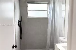 1450 Atlantic Shores Blvd, Hallandale Beach, FL 33009 - Photo 12