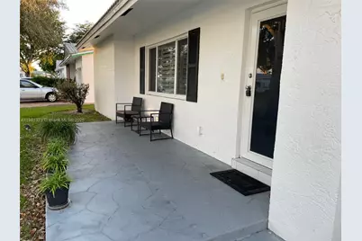 1721 NW 86th Ave, Plantation, FL 33322 - Photo 2
