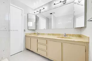 4231 NW 73rd Ave, Lauderhill, FL 33319 - Photo 44