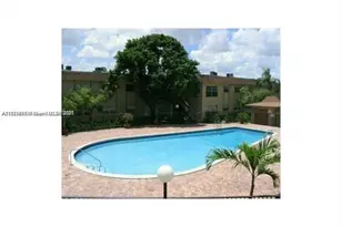2530 NW 39th Wy, Lauderdale Lakes, FL 33311 - Photo 1