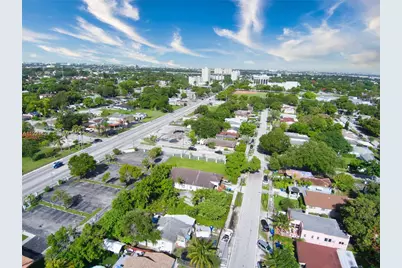 1845 NW 55th St, Miami, FL 33142 - Photo 6