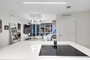 851 NE 1st Ave, Miami, FL 33132 - Photo 10