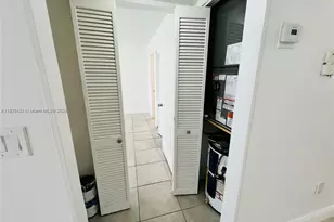 8405 NW 8th St, Miami, FL 33126 - Photo 8