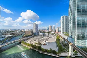 690 SW 1st Ct, Miami, FL 33130 - Photo 12