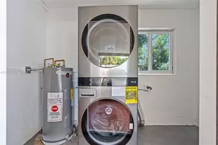 3220 NW 4th Ct, Lauderhill, FL 33311 - Photo 30