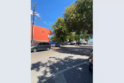 2300 NW 17th St, Miami, FL 33142 - Photo 26