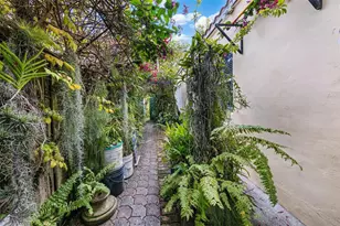 37 NE 44th St, Miami, FL 33137 - Photo 44