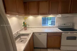 500 Executive Center Dr, West Palm Beach, FL 33401 - Photo 4