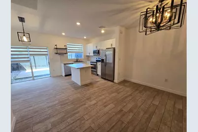 2705 SE 15th St, Homestead, FL 33035 - Photo 4