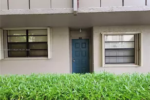 900 Colony Point Cir, Pembroke Pines, FL 33026 - Photo 1