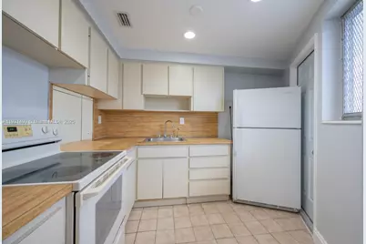 1651 NE Miami Gardens Dr #204, Miami, FL 33179 - Photo 4