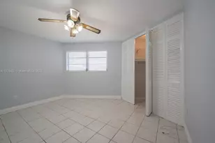 1651 NE Miami Gardens Dr, Miami, FL 33179 - Photo 10