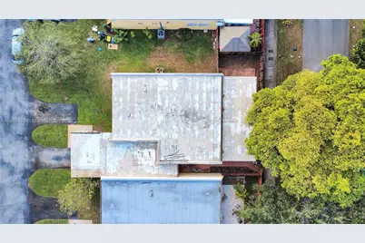 7332 Bay Hill Dr, Hialeah, FL 33015 - Photo 34