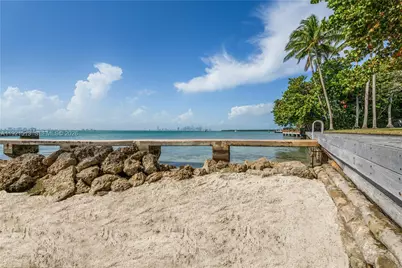 5 Harbor Pt, Key Biscayne, FL 33149 - Photo 2