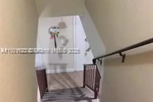 8009 W 6th Ave, Hialeah, FL 33014 - Photo 6