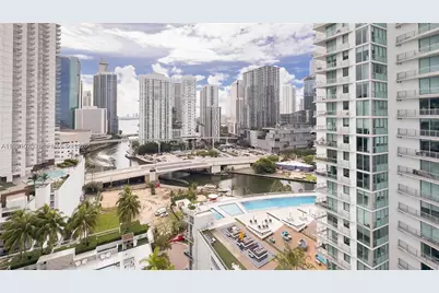 90 SW 3rd St #4105, Miami, FL 33130 - Photo 6