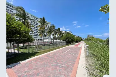 2899 Collins Ave #1201, Miami Beach, FL 33140 - Photo 34