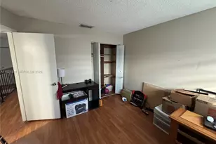 550 SW 115th Ave, Sweetwater, FL 33174 - Photo 14