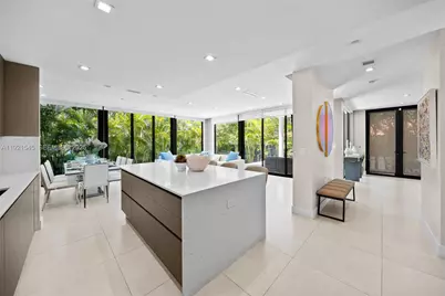 4740 Alton Rd, Miami Beach, FL 33140 - Photo 8