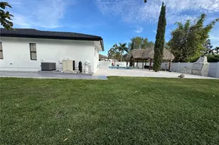 13430 SW 192nd St, Miami, FL 33177 - Photo 10