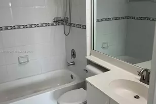 2475 NW 16th St Rd, Miami, FL 33125 - Photo 10