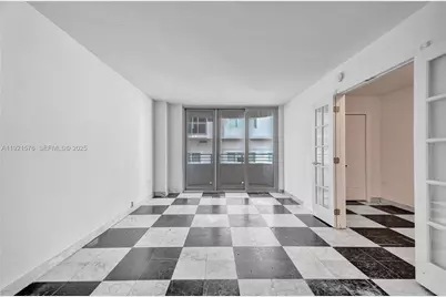 5555 Collins Avenue #3C, Miami Beach, FL 33140 - Photo 6