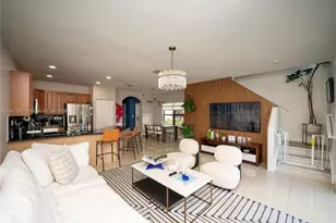 401 NE 194th Ln, Miami, FL 33179 - Photo 6