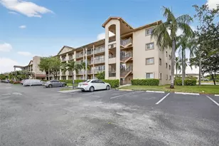 13705 SW 12th St, Pembroke Pines, FL 33027 - Photo 38