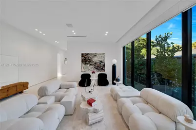 34 SW 26th Rd, Miami, FL 33129 - Photo 14