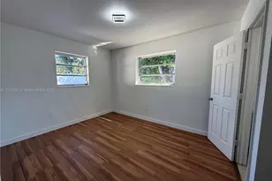 6301 Moseley St, Hollywood, FL 33024 - Photo 8