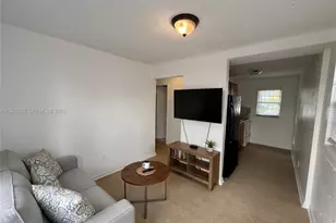 724 SW 11th Ave, Miami, FL 33130 - Photo 2