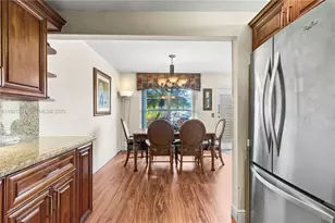 105 Wellington L, West Palm Beach, FL 33417 - Photo 10