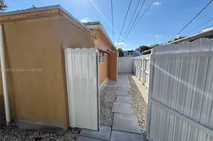 6301 Moseley St, Hollywood, FL 33024 - Photo 1