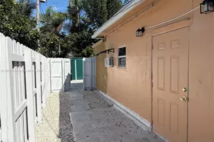 6301 Moseley St, Hollywood, FL 33024 - Photo 8