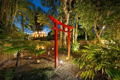 7720 SW 79th Ct, Miami, FL 33143 - Photo 26