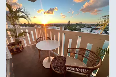 7900 Tatum Waterway Dr #506, Miami Beach, FL 33141 - Photo 1