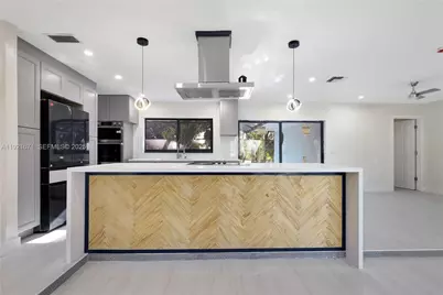 1771 NW 93rd Ave, Pembroke Pines, FL 33024 - Photo 10