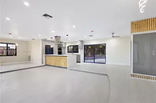 1771 NW 93rd Ave, Pembroke Pines, FL 33024 - Photo 14