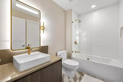 159 NE 6th St #5008, Miami, FL 33132 - Photo 16