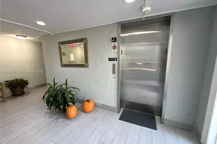 7403 SW 82nd St, Miami, FL 33143 - Photo 4